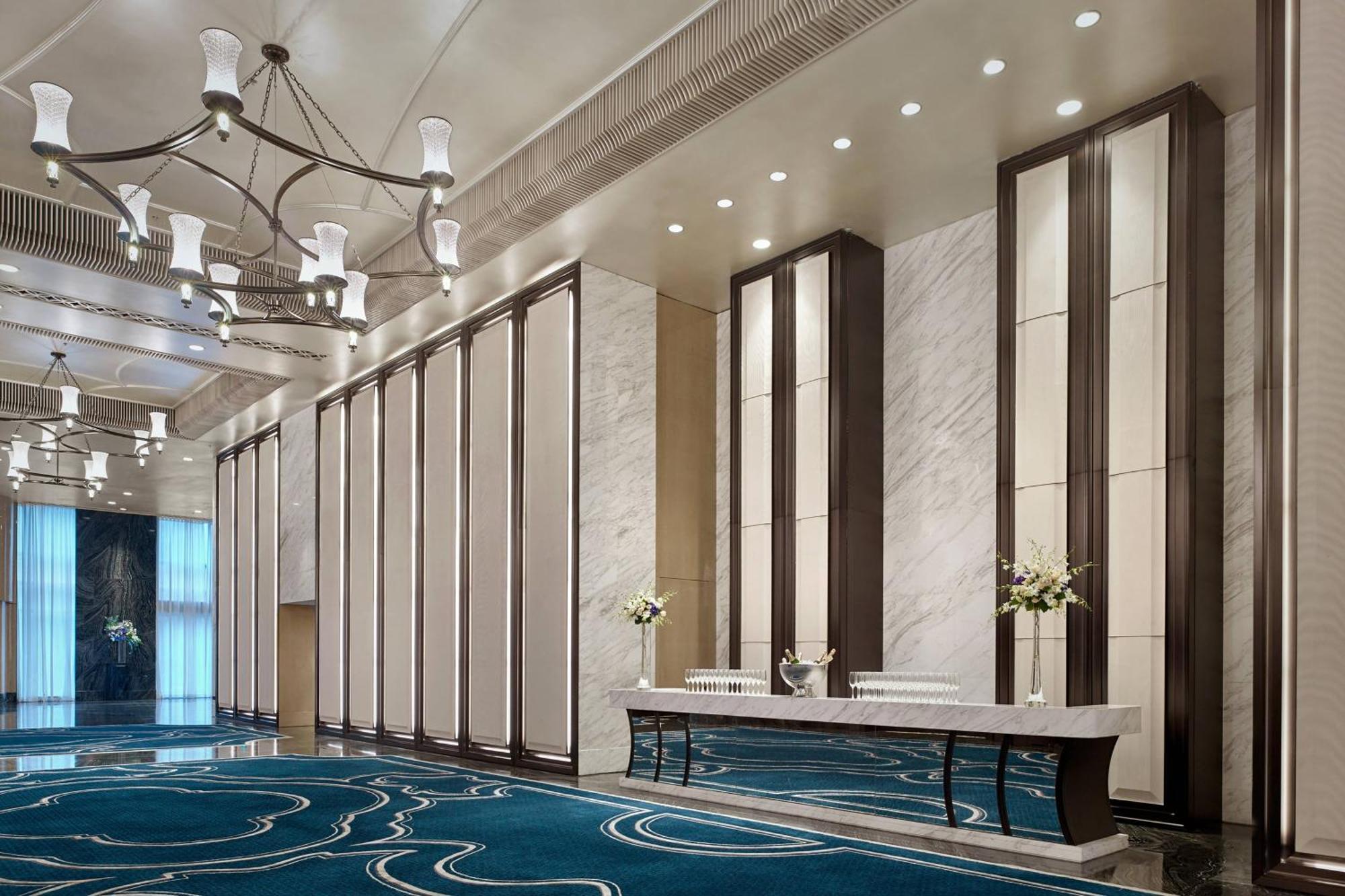 Hotel The Ritz-Carlton, Kanton Exteriér fotografie